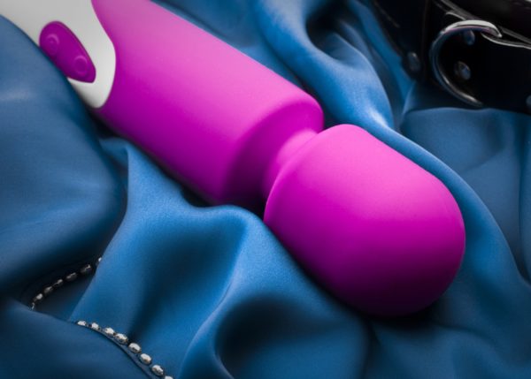 My Top 5 Sex Toys and Accessories for Threesomes